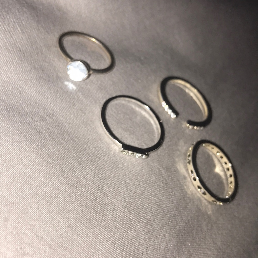 Jewelry bundle - Picture 5 of 9